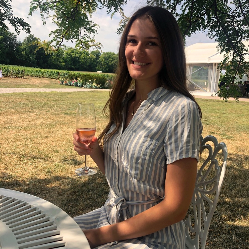 Meet your Posher, Val